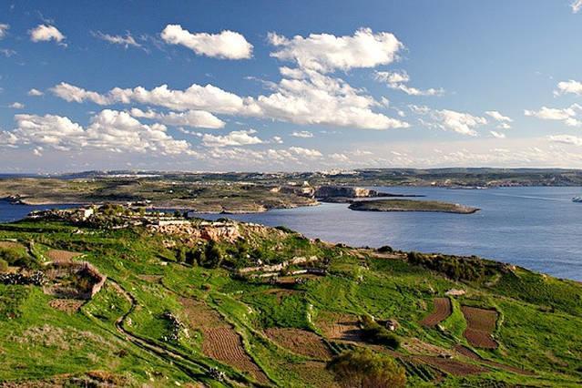 Ta'Kemmuna Hotell Qala Exteriör bild